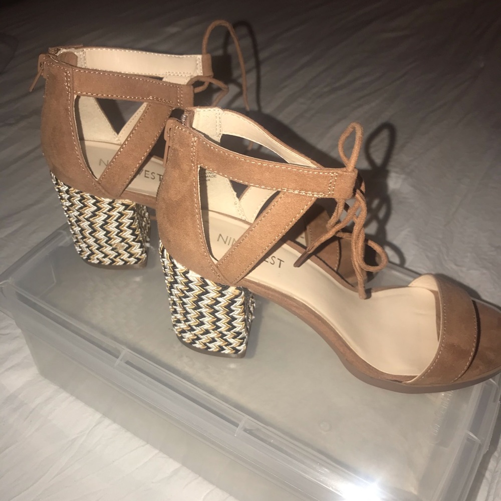 SANDALS - Picture 2 of 4